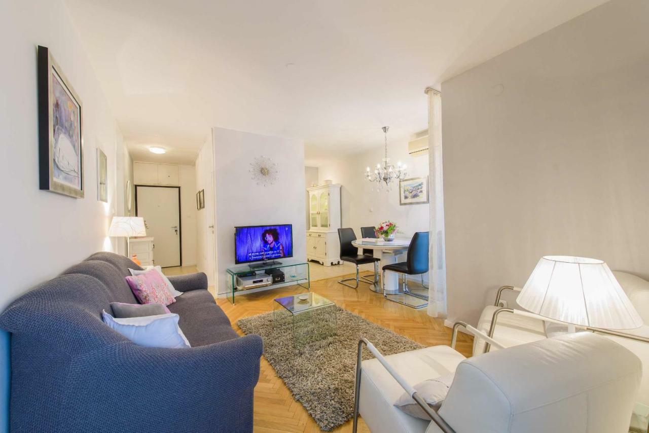 Apartment Comfortable And Stylish Split