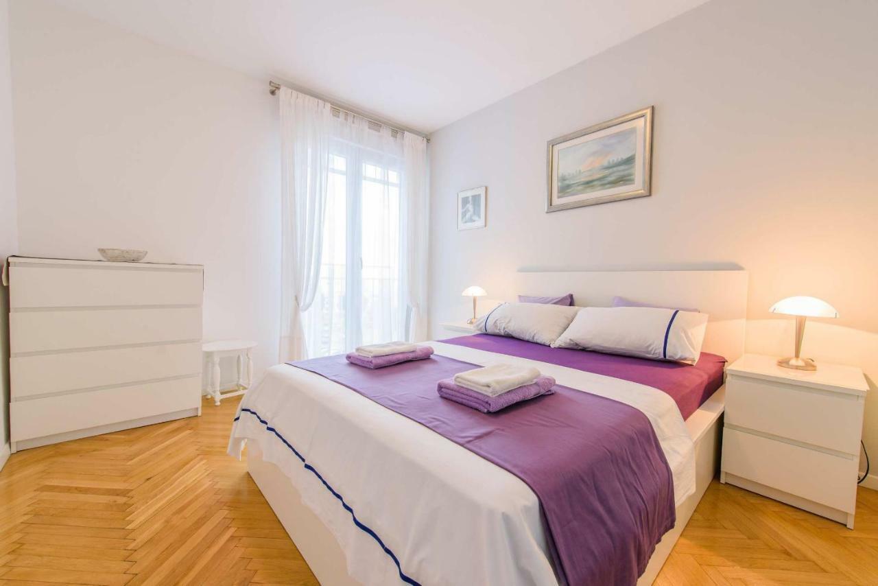 Comfortable And Stylish Apartment *