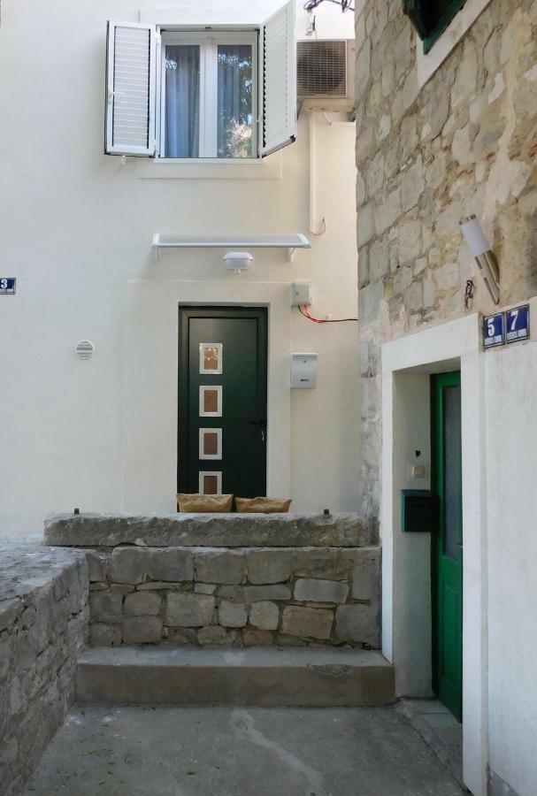 Milla Apartment *
