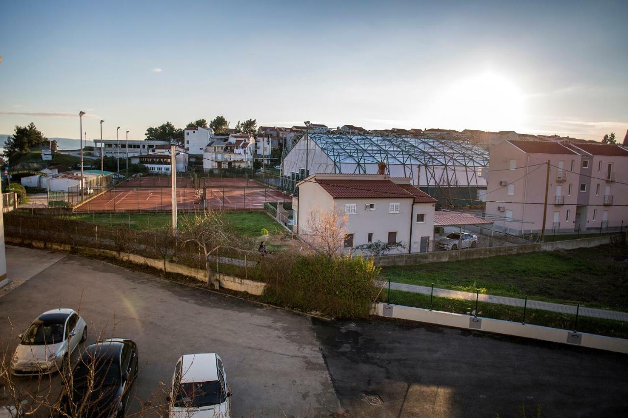 Charming Near The Beach Apartment Split