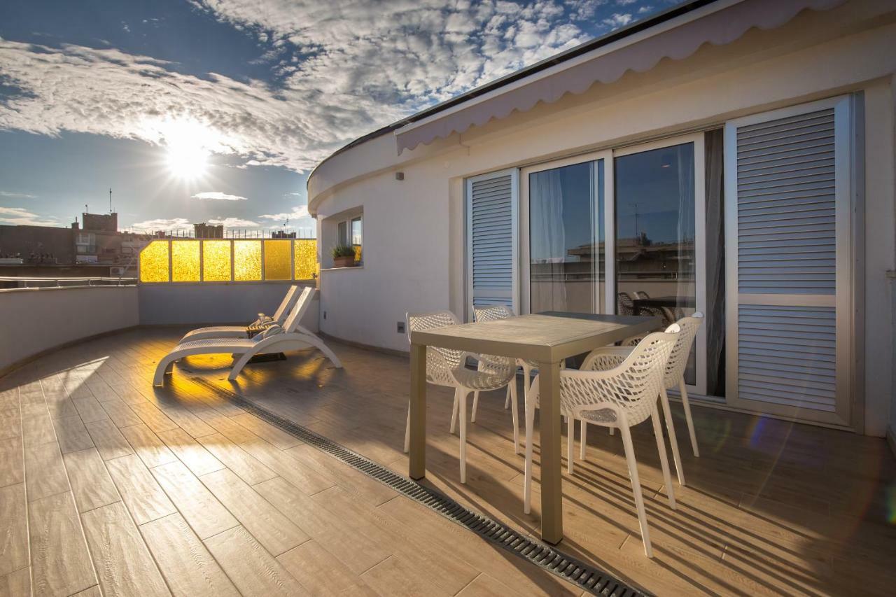 Sunny Rooftop Split