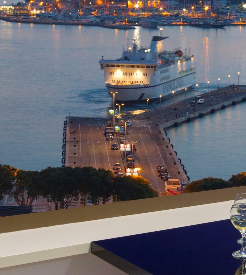 Royal Suites-sky 4*