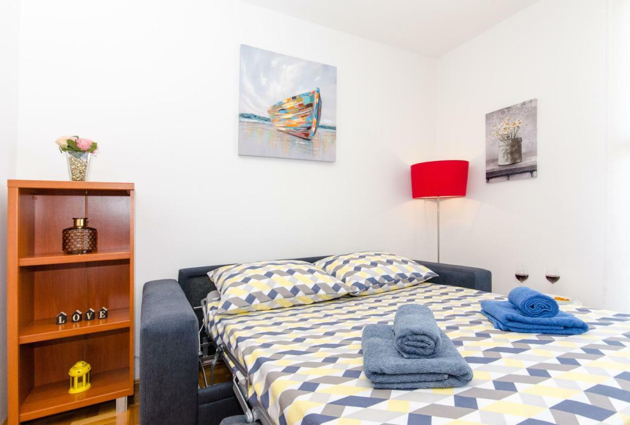 Spacious Smile With Terrace And Secure Garage