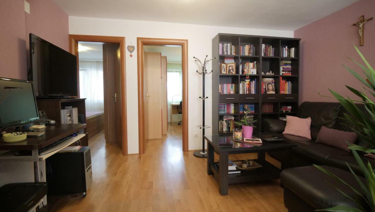 Ivana Apartment *