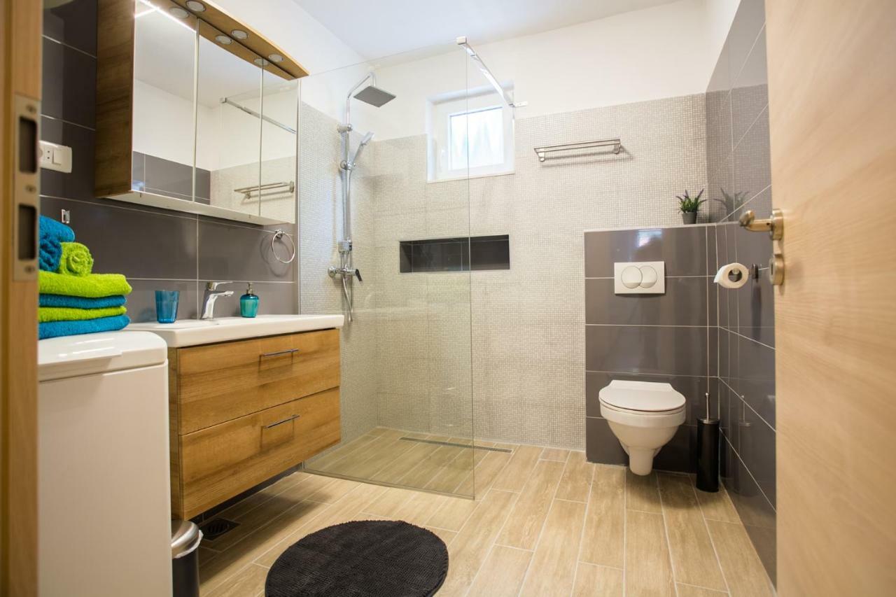 Cozy Coastal Gama Apartment *