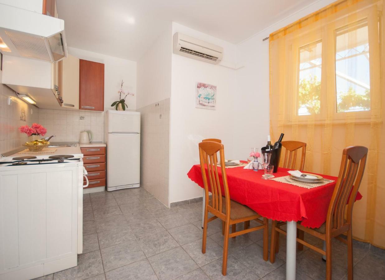 Apartment Raquil