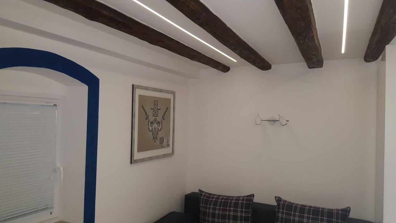 Karmen's One Appartement *