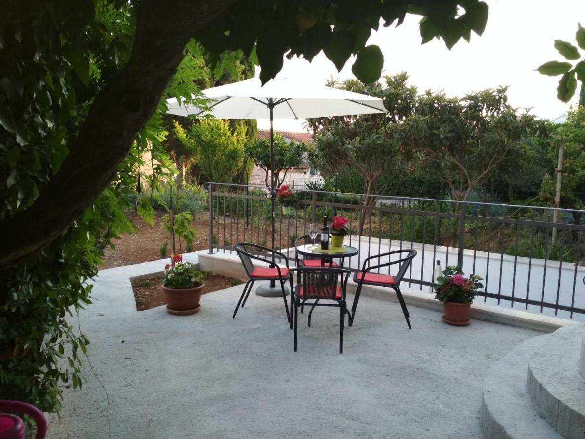 Nives In The Center - Free Parking Apartamento *