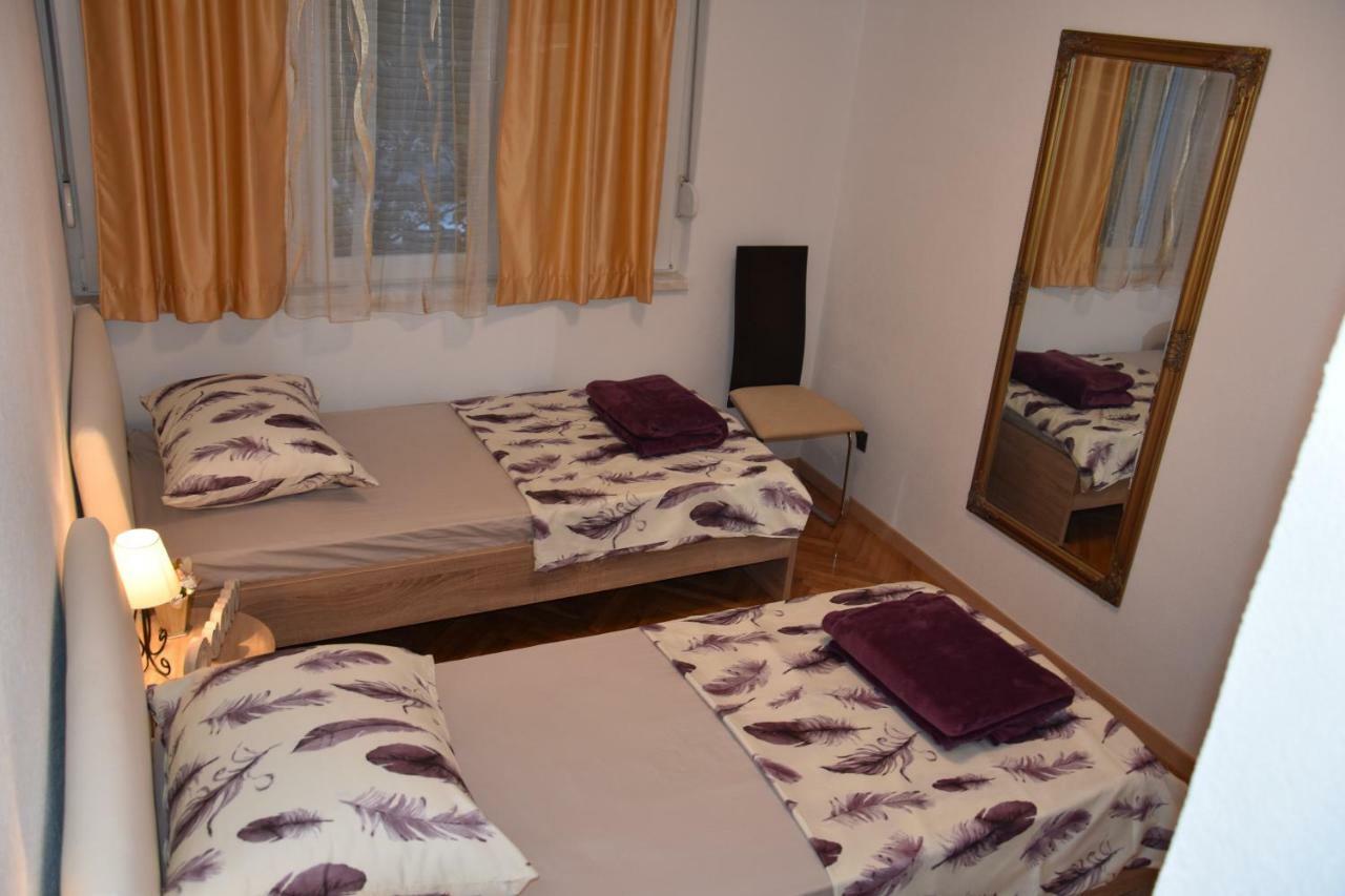 Deni Luxury Split