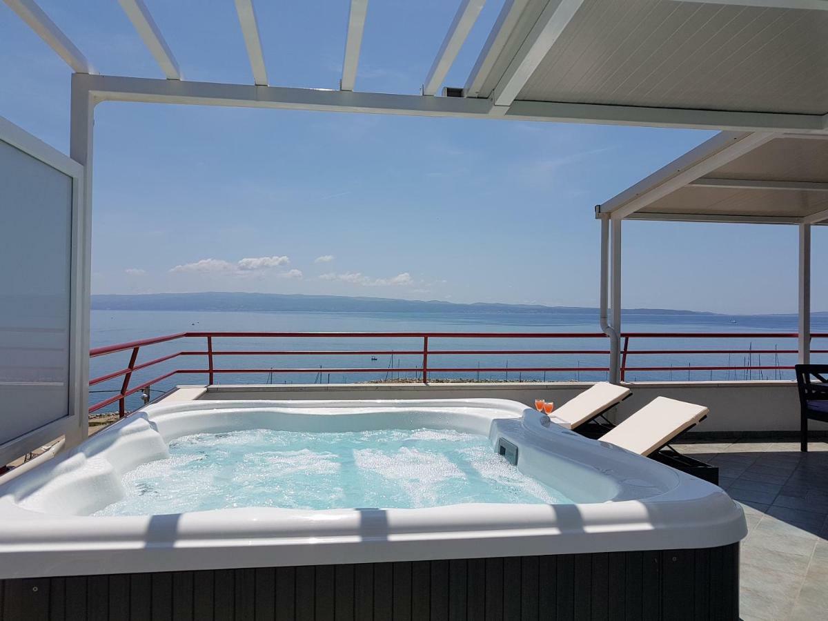 Seaside Penthouse With Hot Tub Sky Living * Split