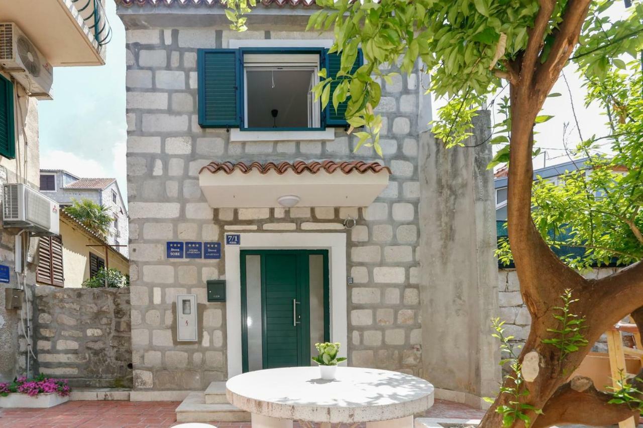 Apartment And Stone House Split