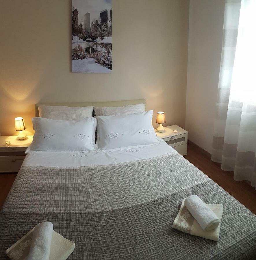 Apartman One *