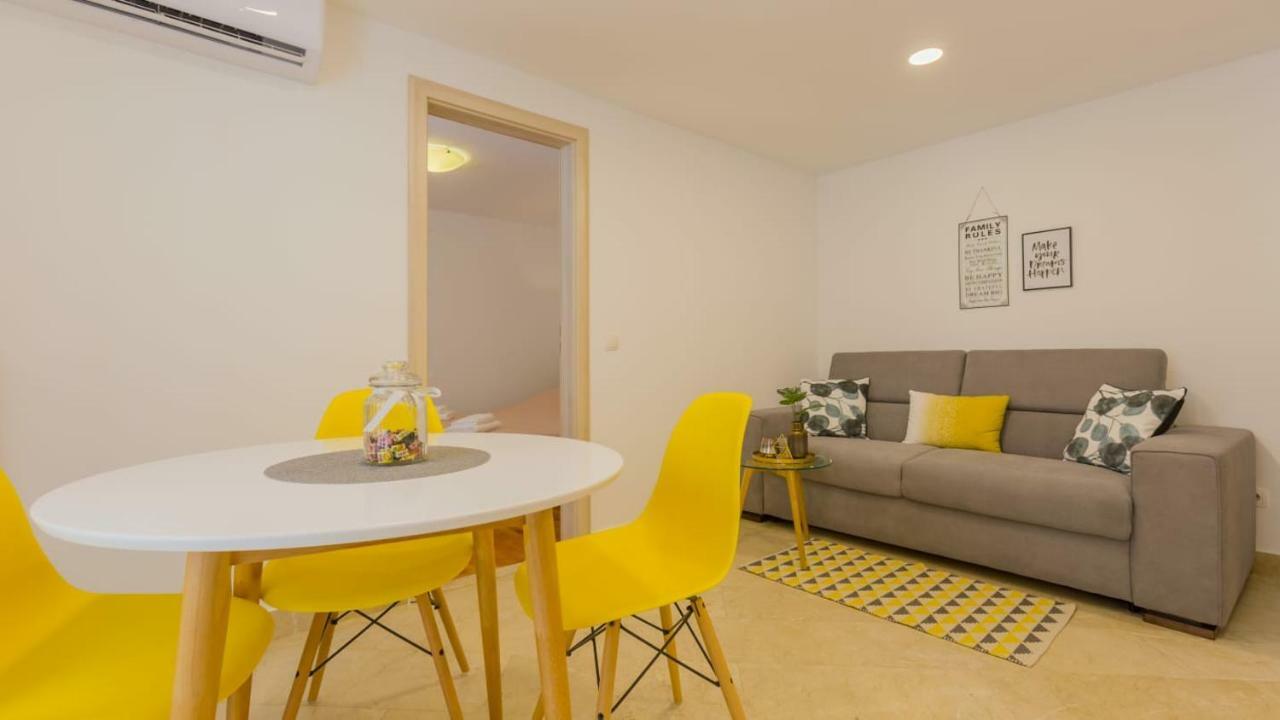 Ivo Apartment *
