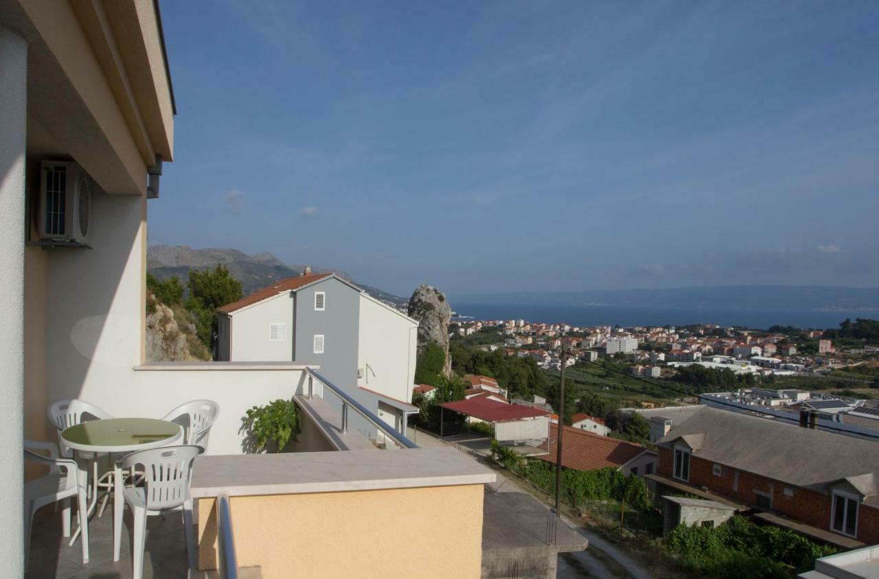 Apartment Ana *