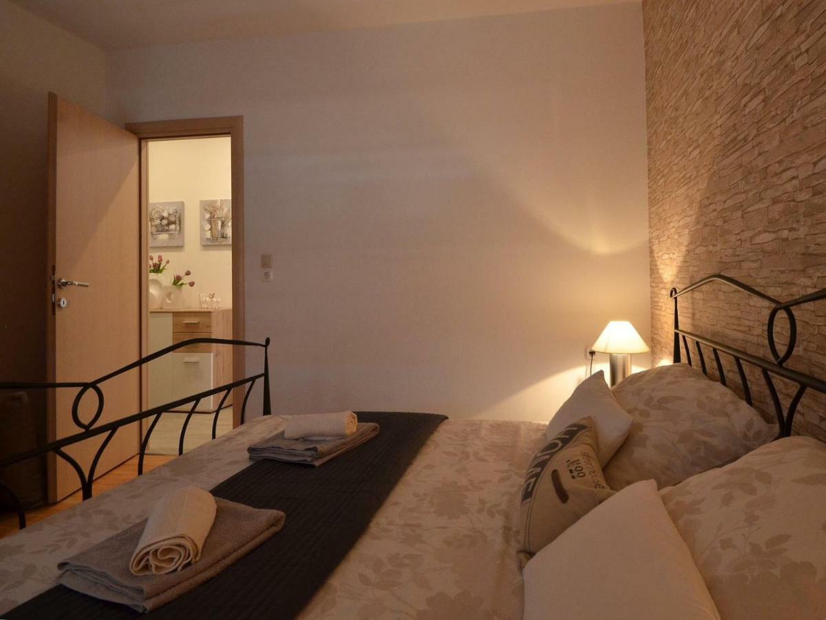 Daniela Apartment Split