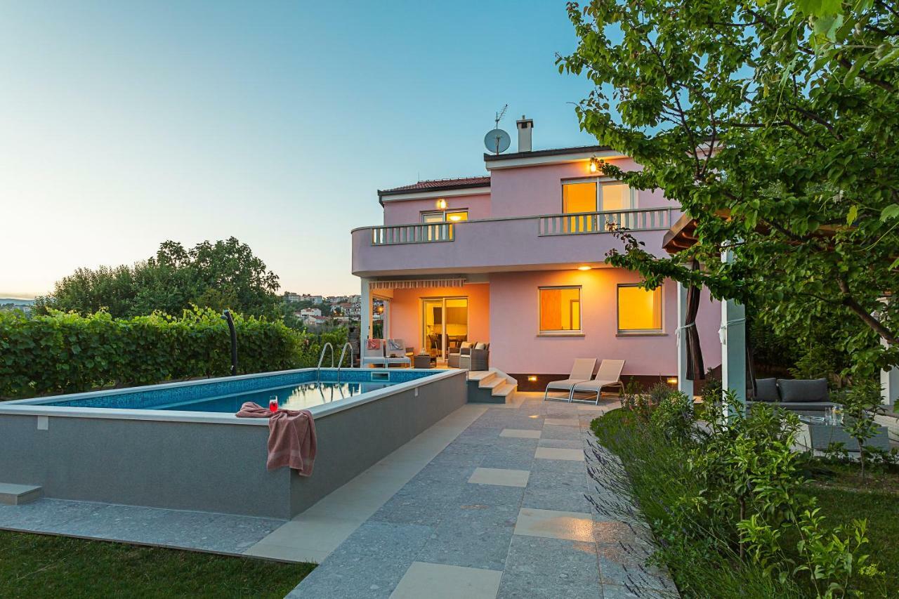Sweet Marija With Heated Pool *