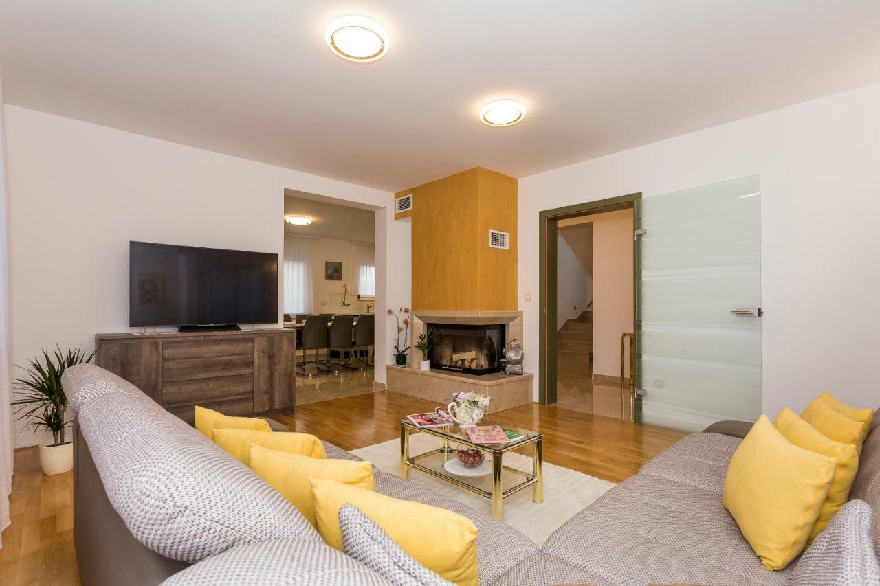 Villa Sweet Marija With Heated Pool