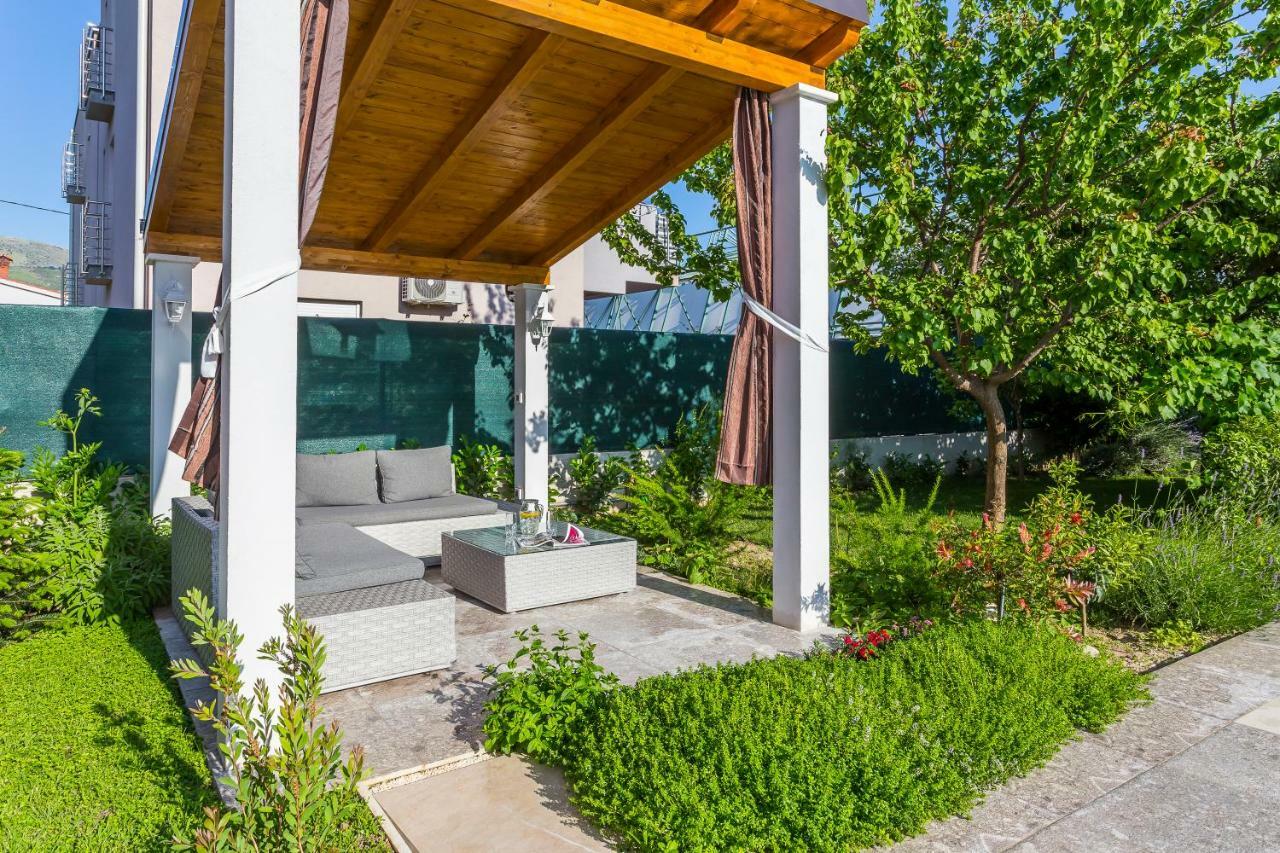 Sweet Marija With Heated Pool * Split