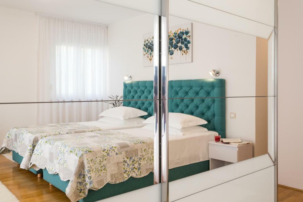 Villa Sweet Marija With Heated Pool Split