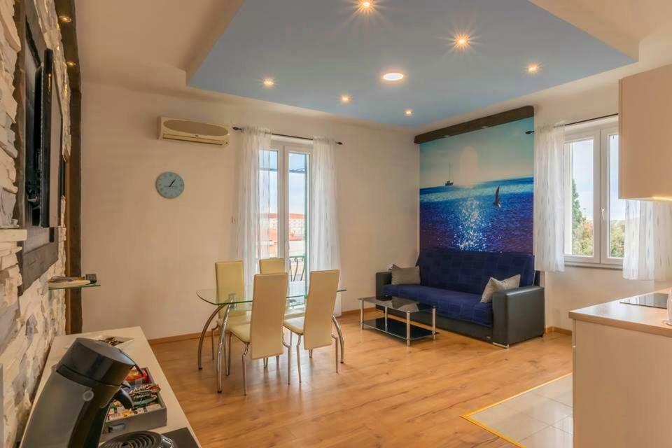 Violet Sea Breeze Apartment *