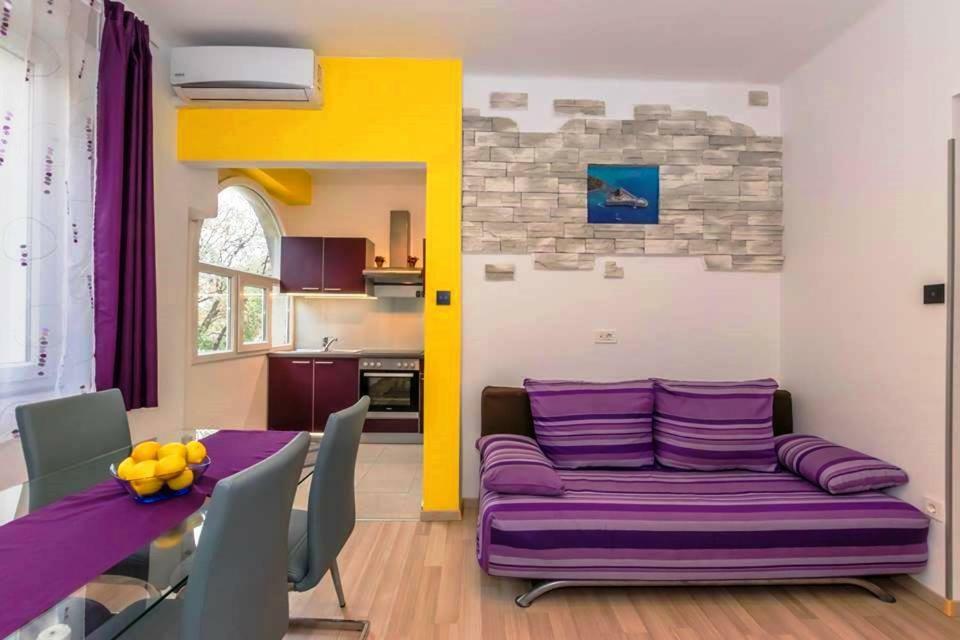 Apartment Violet Sea Breeze *