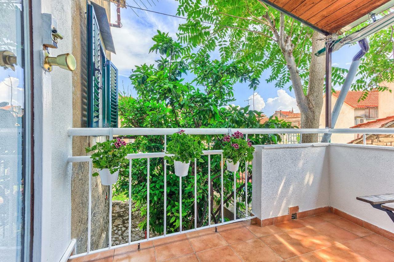 With Balcony * Split