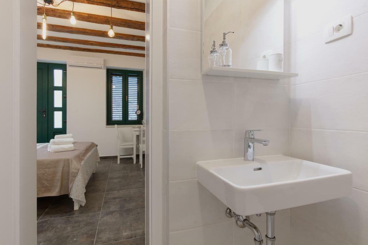 Apartment Insula *