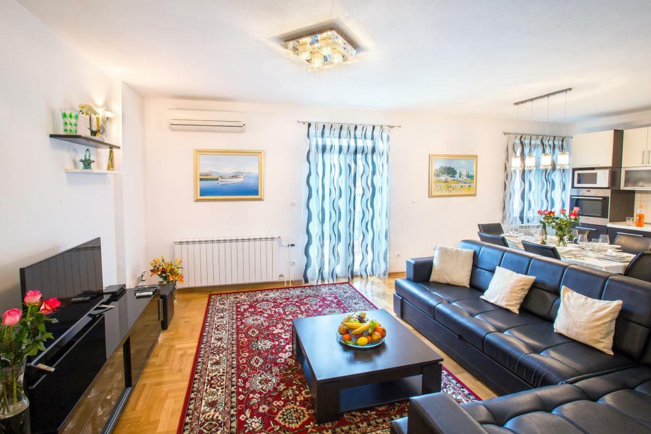 Apartments Dora Split