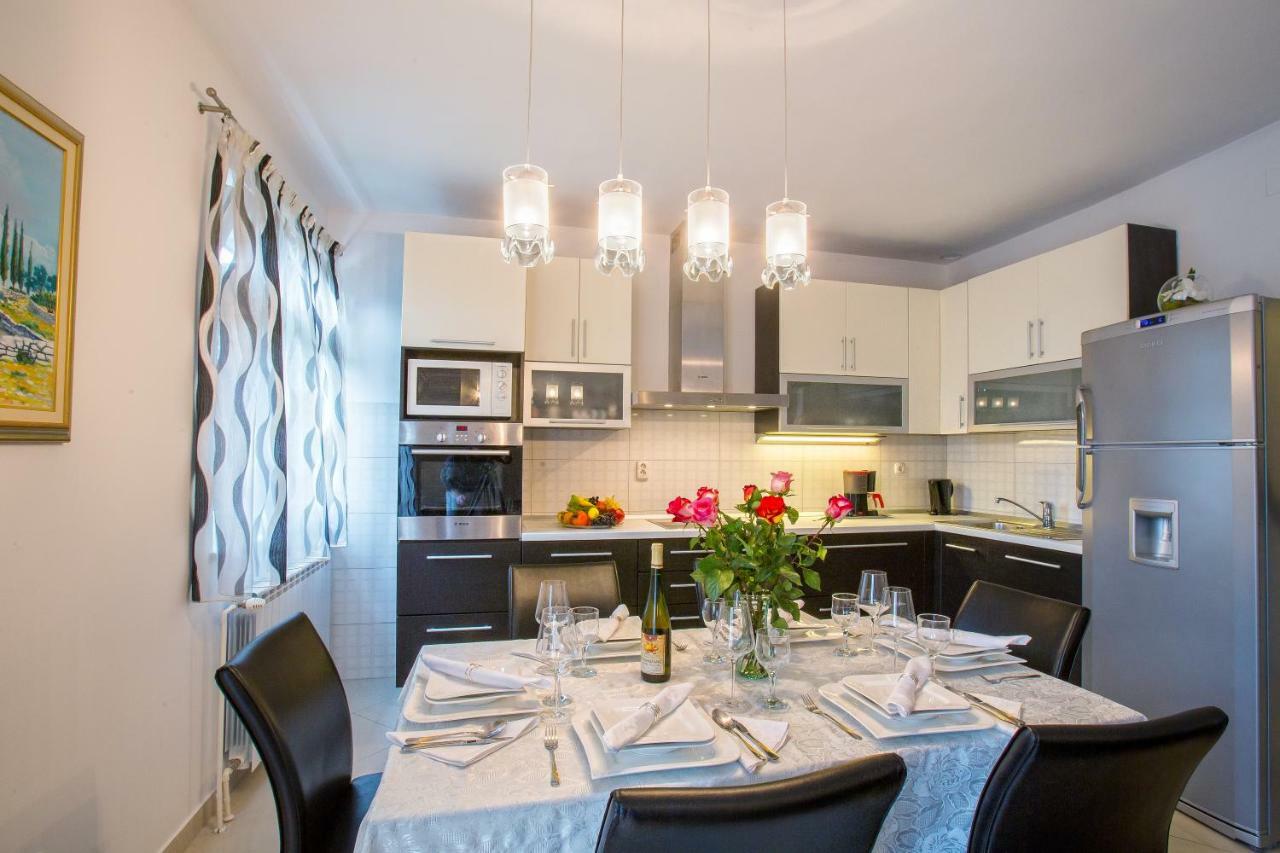 Dora Appartement *
