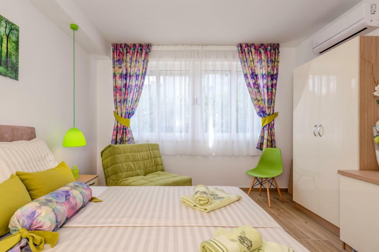 Guest house Coloured Split