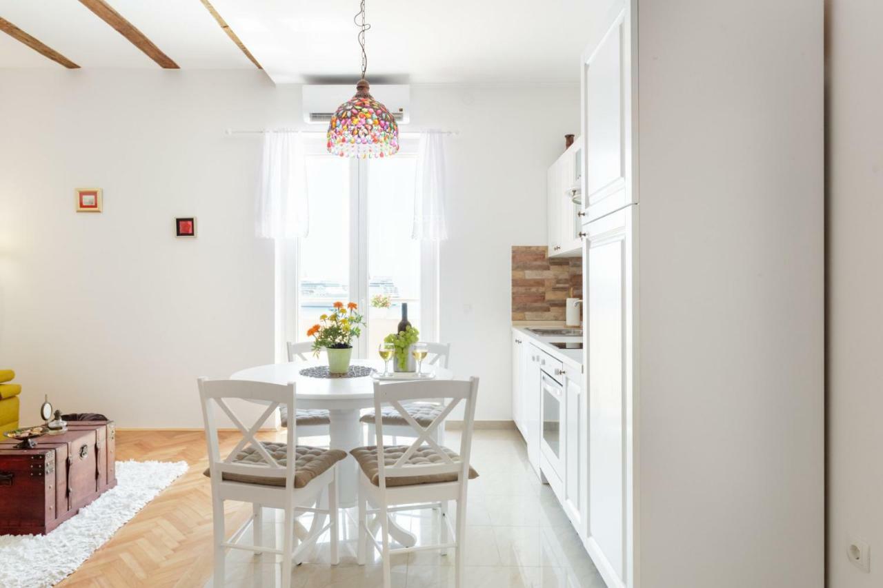 On The Coast-jere Apartment