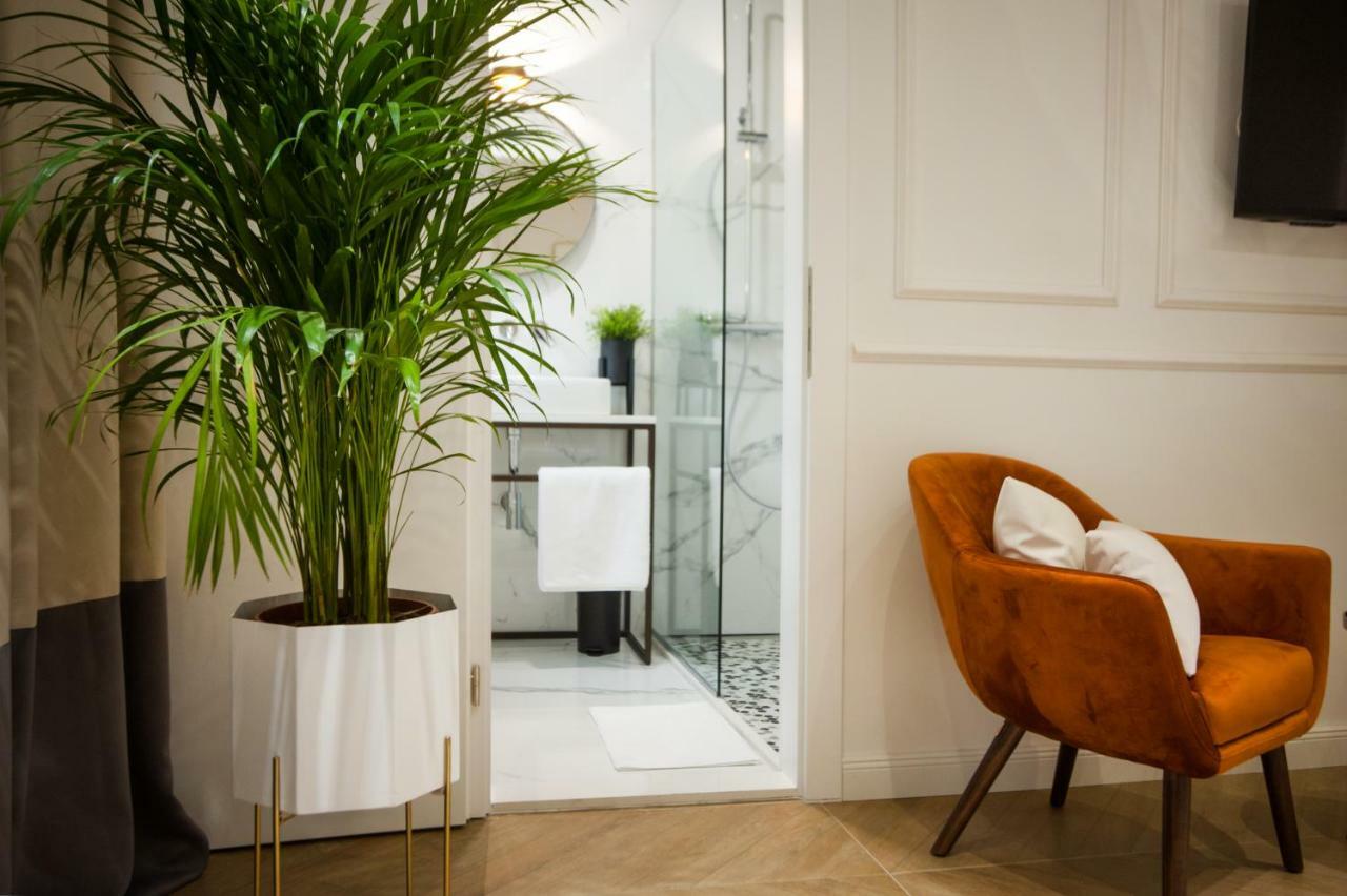 Club 5 Boutique 4*