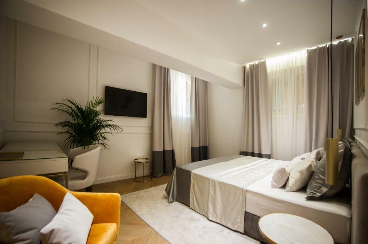 Club 5 Boutique 4*
