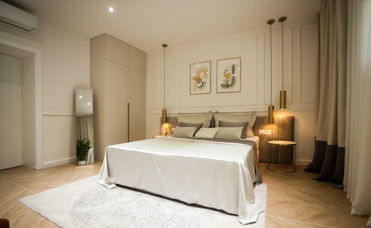 Club 5 Boutique Gasthuis 4*