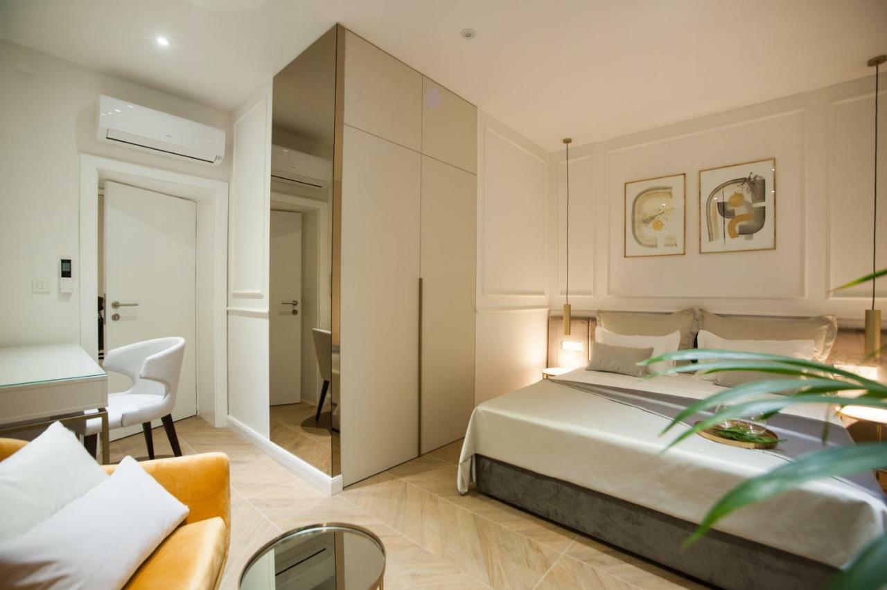 Gasthuis Club 5 Boutique