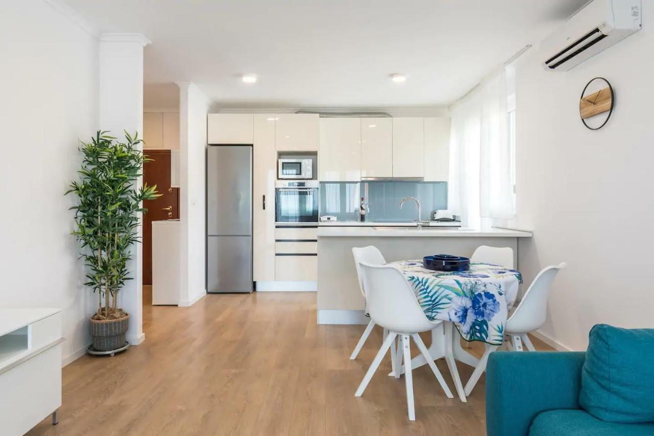 Relax & Recharge Sea View Apartment