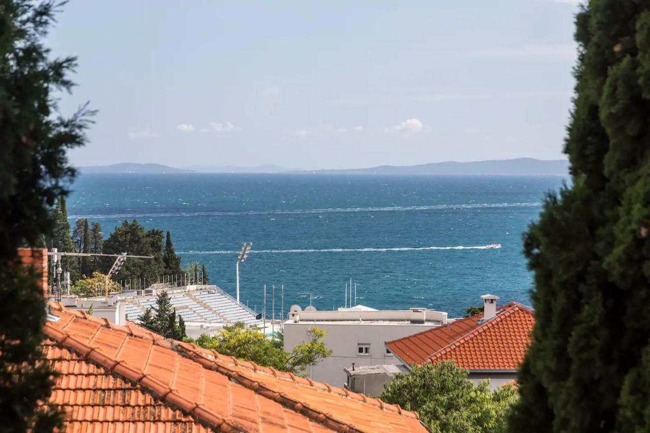 Relax & Recharge Sea View Apartment
