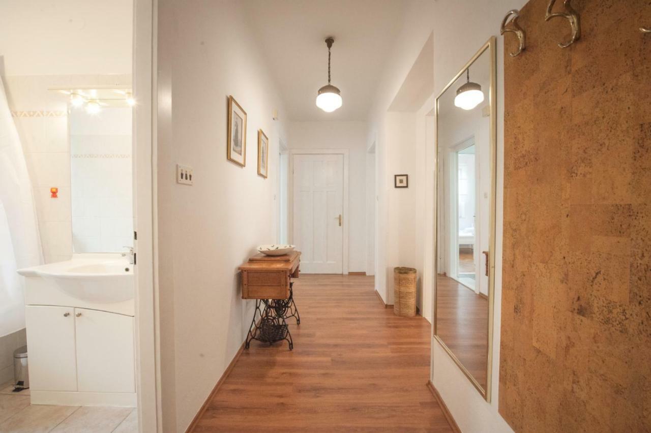 Garden View Apartment