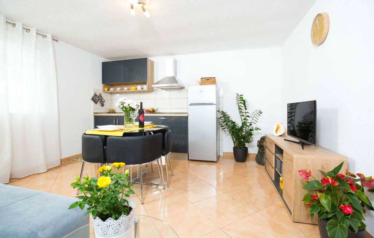 Apartman Pepa * Split
