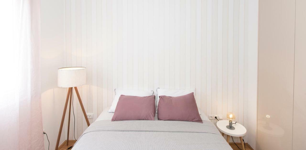 City Beach Apartment * Split