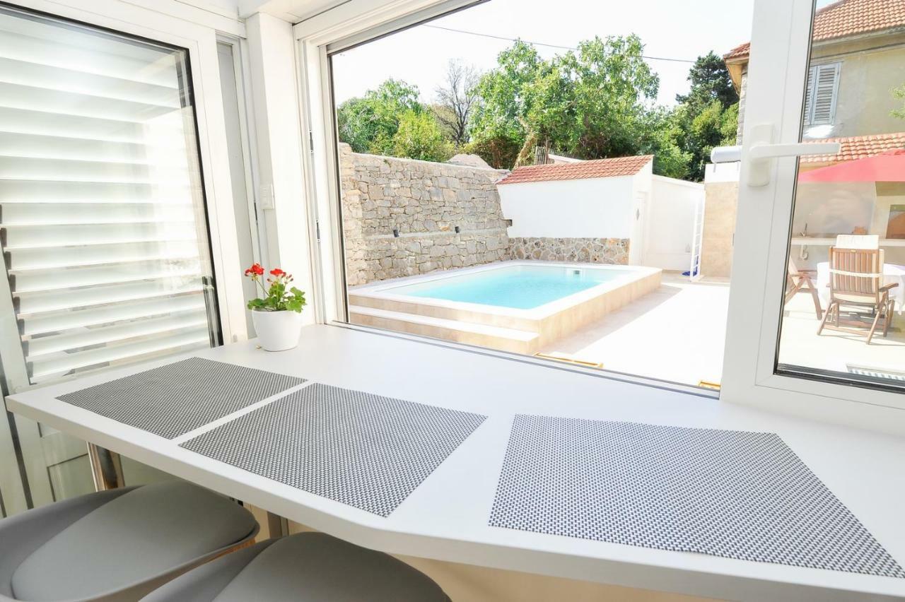 Private Oasis-villa Sandina Apartment