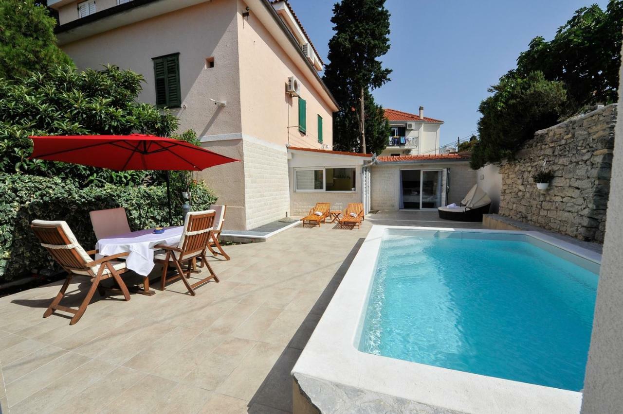 Private Oasis-villa Sandina Apartment *