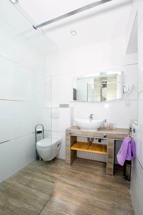 Apartment L&a *
