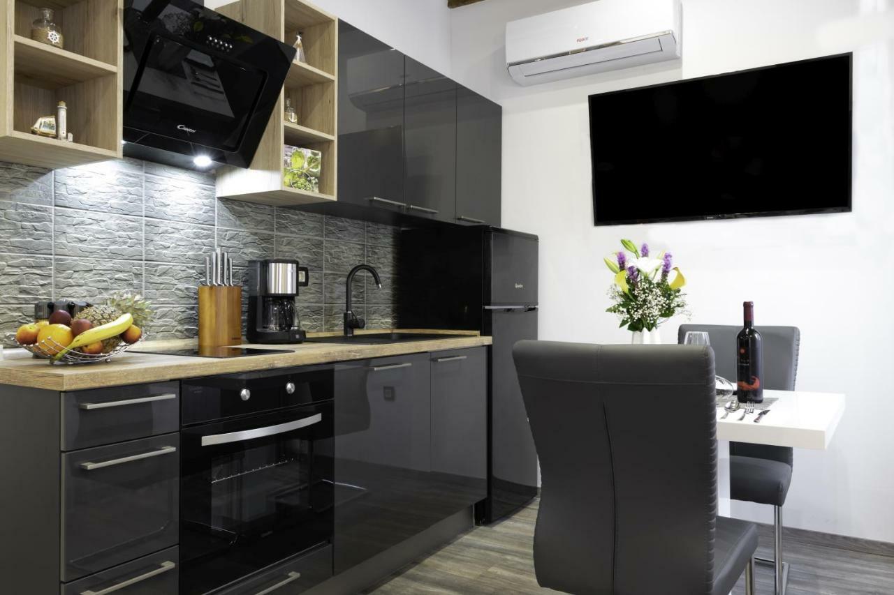 Apartment L&a