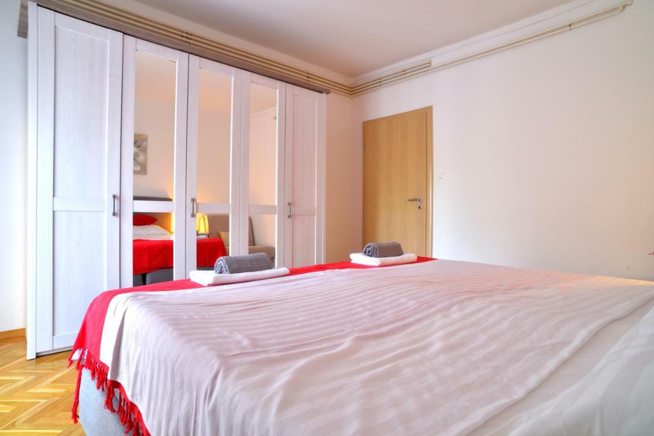 Red Rose Appartement *