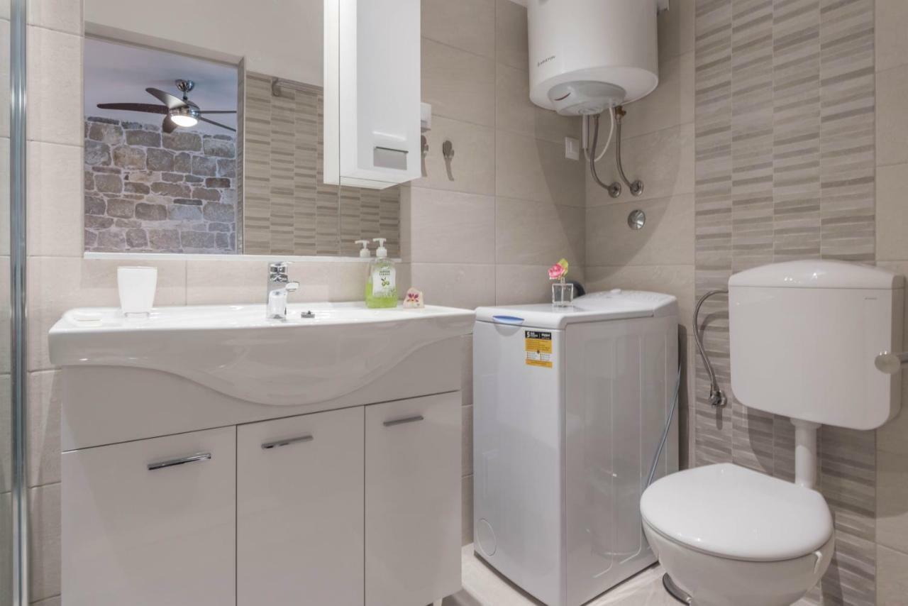 Apartment Vd 1892 Split