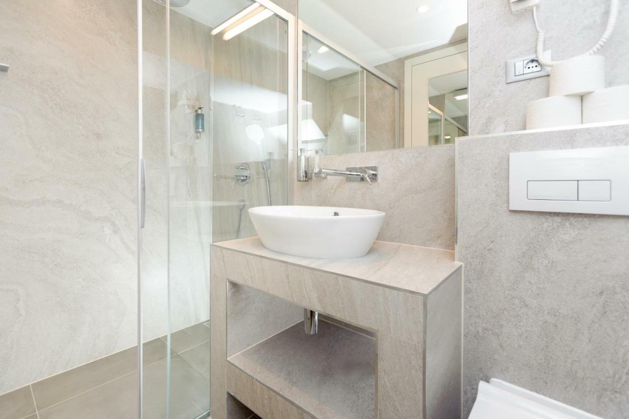 Roko Luxury 2 4* Split