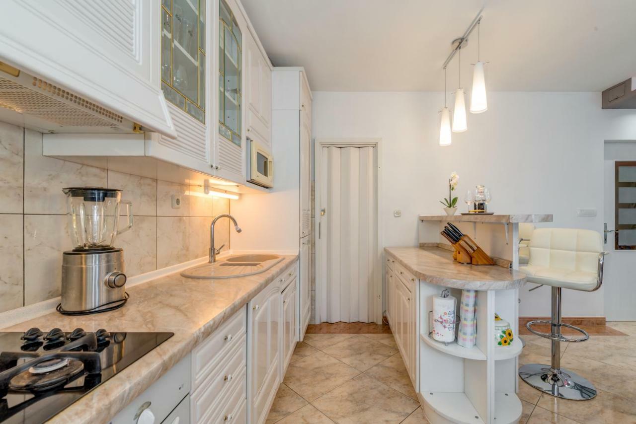 Apartman 3 Sisters *