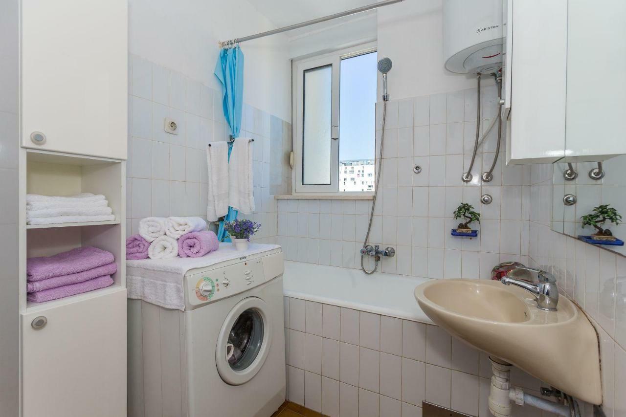 Apartment Apartman Melvan Split