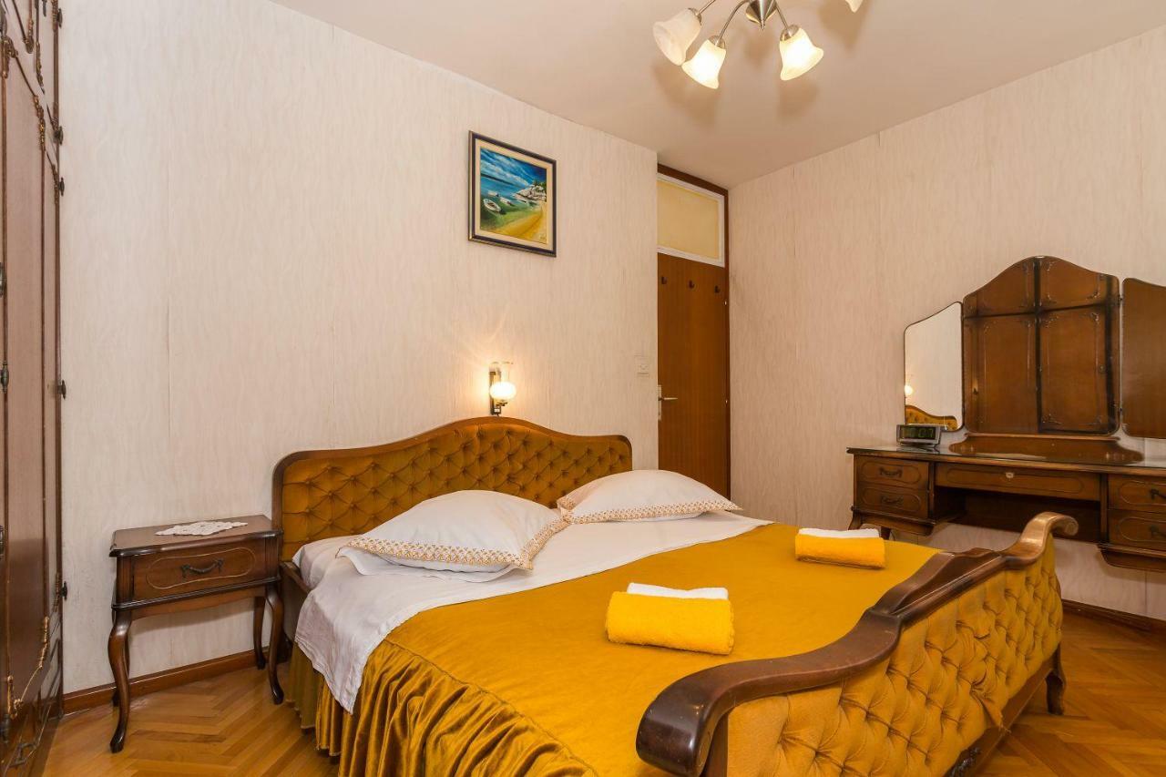Apartment Apartman Melvan Split